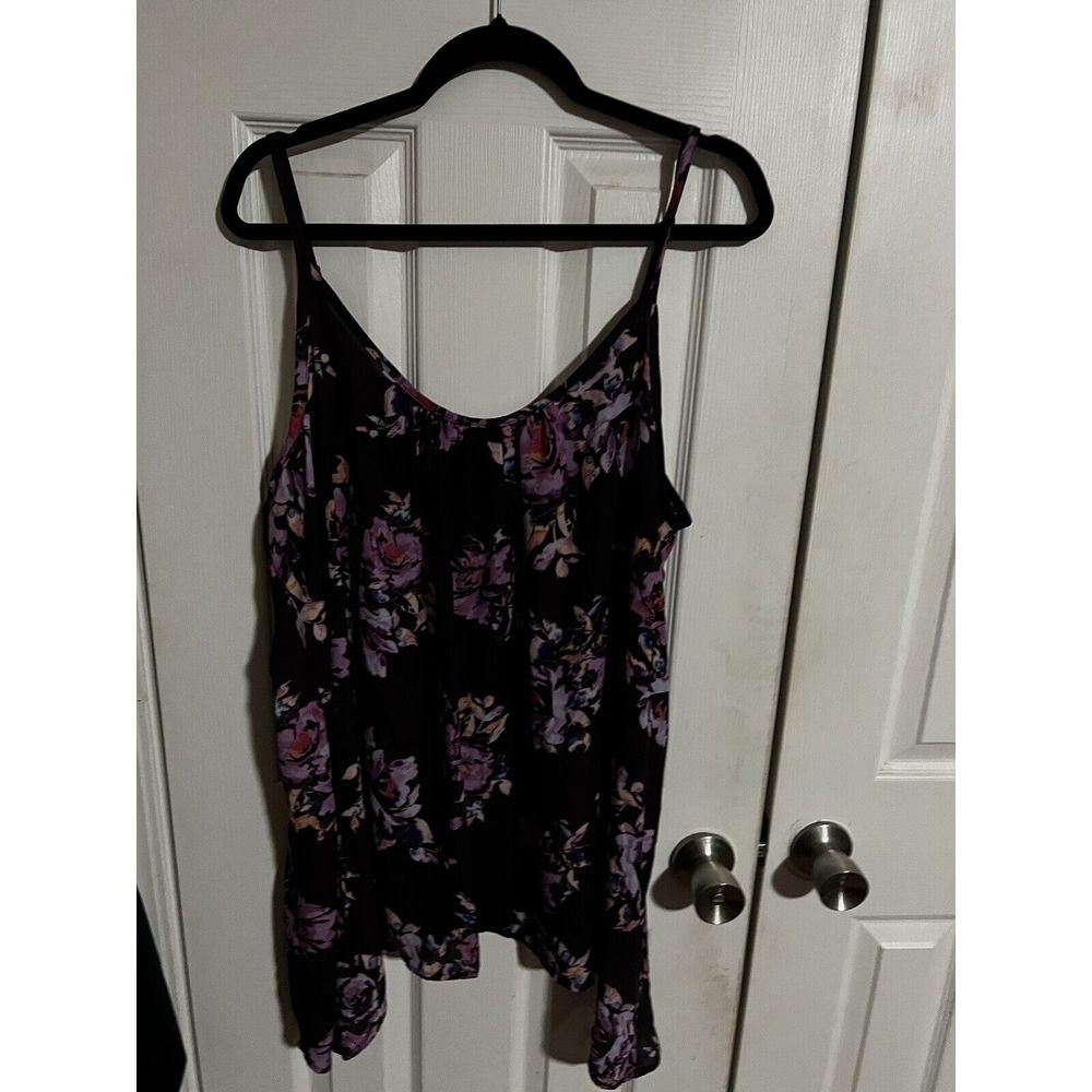 Torrid Georgette Sharkbite Hem Swing Cami In Purple Floral Size 3